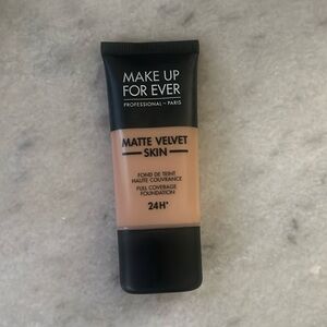 Makeup forever professional matte velvet skin